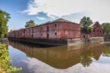 Кронштадт — в город фортов на микроавтобусе