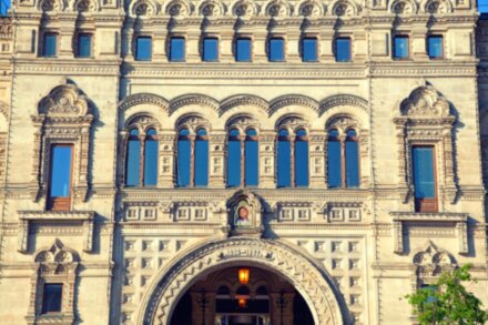 ГУМ — от рядов до пассажа: экскурсия в мини-группе