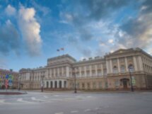 Нескучное знакомство с Петербургом