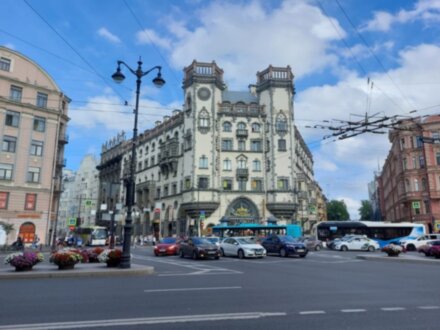 Архитектурная лаборатория Петербурга: Каменноостровский проспект