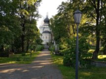 Лавра: по монастырскому острову секретными тропами