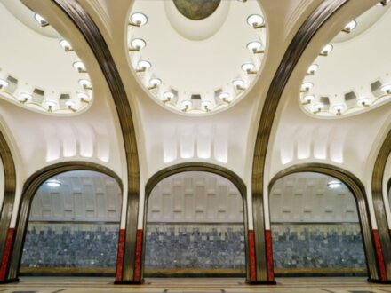 Московское метро: подземный храм СССР