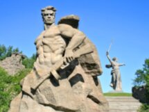 Мамаев курган — символ Волгограда