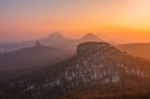 Фотоэкскурсия-восхождение на лакколиты Острая, Кабанка, Медовая
