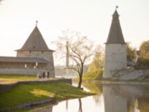 Псков, Изборск и Печоры: групповая авто-пешеходная экскурсия