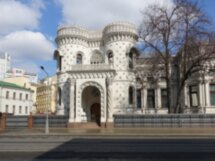 Воздвиженка: герои и романтики