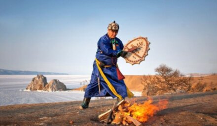 По льду Байкала на коньках и хивусах