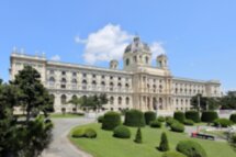 Детская экскурсия по Музею истории естествознания в Вене