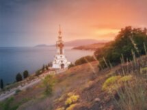 Экскурсия+треккинг: Сырные скалы, водопад Джур-Джур и храм-маяк