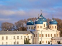 Былинное Поозерье: Перынский скит и Юрьев монастырь