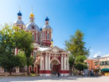 К купцам — в сиренево-черемуховое Замоскворечье