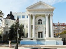 К купцам — в сиренево-черемуховое Замоскворечье