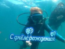 Подводное погружение и кормление рыбок в Геленджике