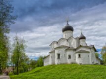 Храмы в сердце Пскова