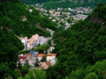 Жреческий Уплисцихе и курортный Боржоми