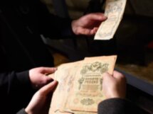 Деньги, сейфы и отмычки: «прикладная» экскурсия в банковское хранилище