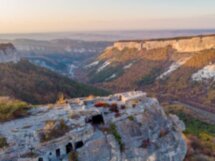 Средневековье в Крыму: пещерный Мангуп-Кале