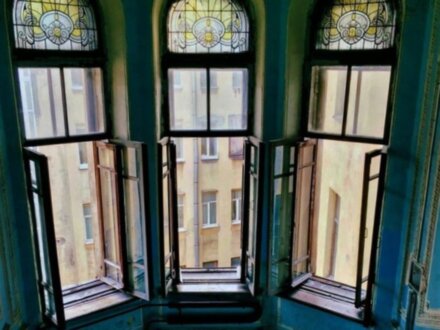 Витражный Петербург
