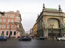 За покупками в начало века!