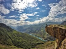 Дагестан с фотографом: эффектные снимки на Языке Тролля, в аулах и пустыне