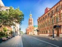 Петровка: от балета до пистолета