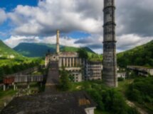 Город-призрак и природа Абхазии