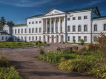 Из Москвы — к усадьбам Дубровицы и Ивановское в Подольске