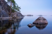 Ладожские шхеры, залив Сумерианлахти и пещера: прогулка на лодке