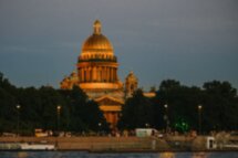 Ночной круиз на развод мостов с концертом