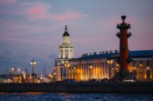 Ночной круиз на развод мостов с концертом