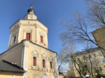 Ивановская горка: старинные дома, дворы и модные кафе