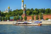 Последний звонок на двухпалубном теплоходе «Прага» с фуршетом
