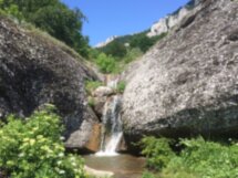 Затерянный мир у водопада Джурла
