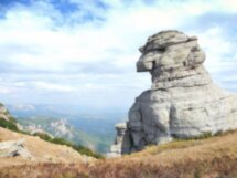 Затерянный мир у водопада Джурла