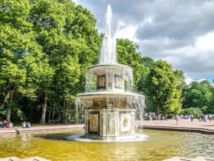 Петергоф и Кронштадт за один день