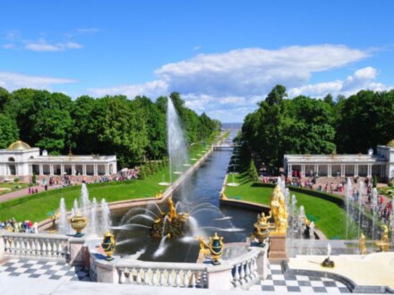 Петергоф и Кронштадт за один день