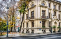 Остоженка и Пречистенка: терапия красотой в мини-группе