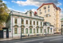Остоженка и Пречистенка: терапия красотой в мини-группе
