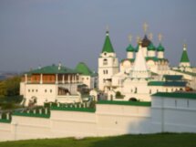 За резными фасадами Нижнего Новгорода