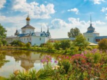 Из Ярославля — в старинный Толгский монастырь