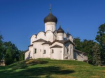 По Пскову — с архитектором-реставратором