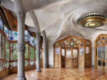 Барселона для детей: рыцари, каталонские куклы и шоколад