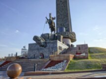 Храмы и памятники Парка Победы