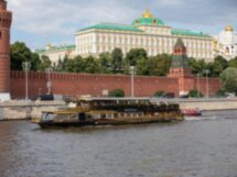 Речная прогулка на дизайнерском теплоходе «Морис» от Устьинского моста