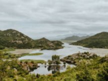 Нетуристическое Скадарское озеро и Боко-Которская бухта с высоты