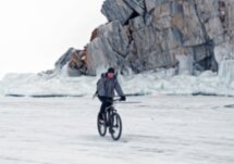 Ольхон: белый снег и синий лёд обитаемого острова