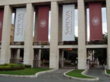 Прогулка по старейшей alma mater в Риме!