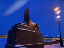 Грифоны, масоны и сфинксы — ищем Двор Духов