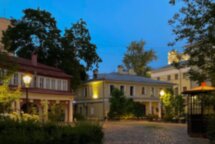 В гостях у двух сестёр: групповая прогулка по Пречистенке и Остоженке
