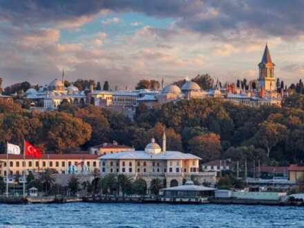 3 в 1: дворец Топкапы, церковь Святой Ирины и прогулка на по Босфору